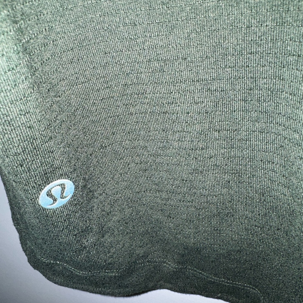 Lululemon Athletica Men’s License to Train shirt. Size XL - Picture 5 of 10